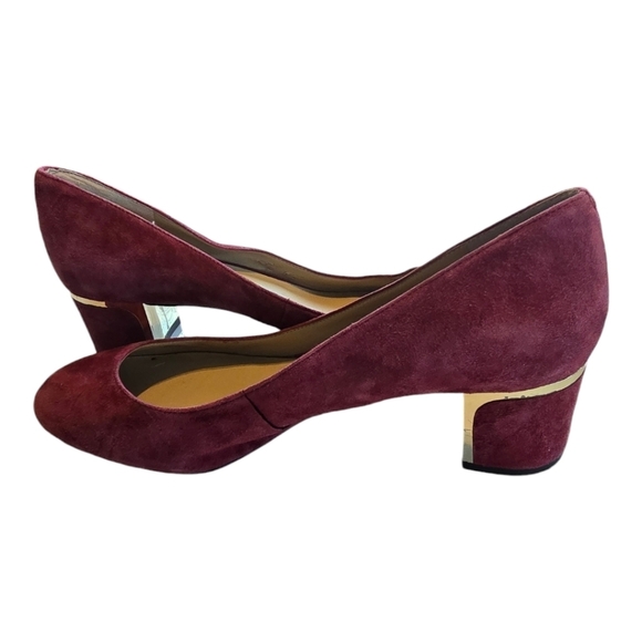ANN TAYLOR Velvet Mid Block Heel Pumps Women Sz 9.5M Slip On Shoes Burgundy - Picture 1 of 12